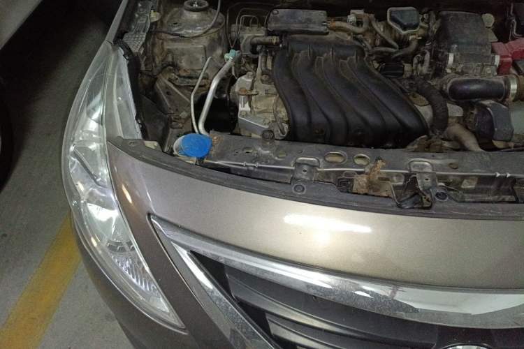 Used Nissan Sunny 2015 1.5XE Manual Comfort Edition Engine Bay Right