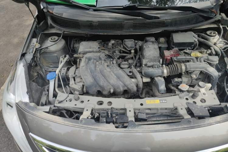 Used Nissan Sunny 2015 1.5XE CVT Comfort Edition Engine Bay Right