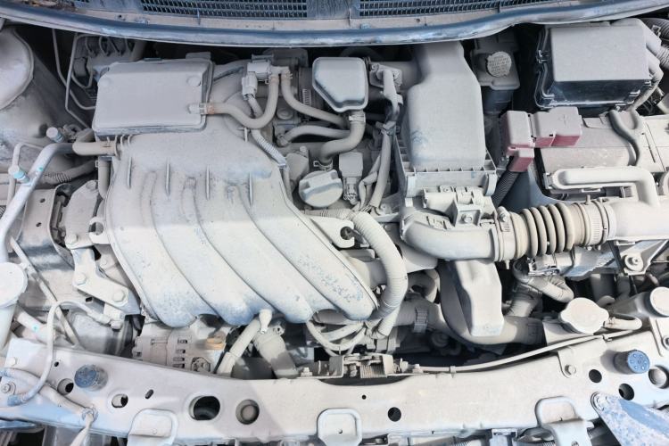 Used Nissan Sunny 2015 1.5XE CVT Comfort Edition Engine Bay