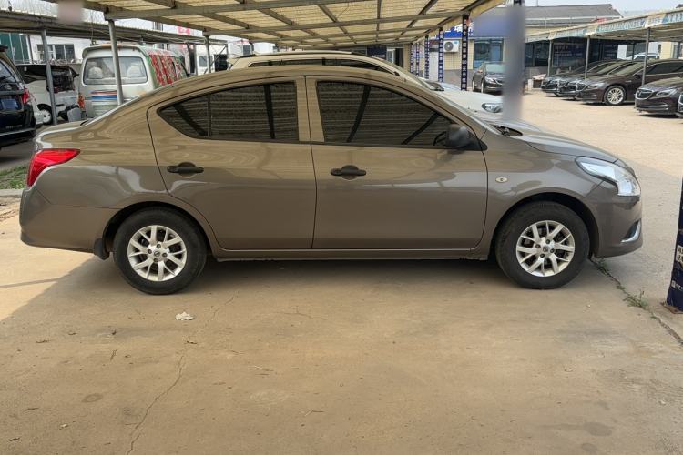 Used Nissan Sunny 2015 1.5XE Manual Comfort Edition Exterior 2