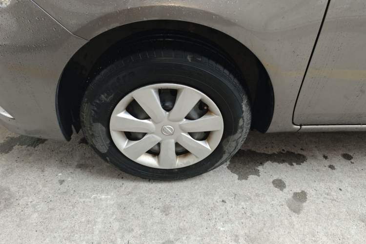 Used Nissan Sunny 2015 1.5XE CVT Comfort Edition Exterior 2
