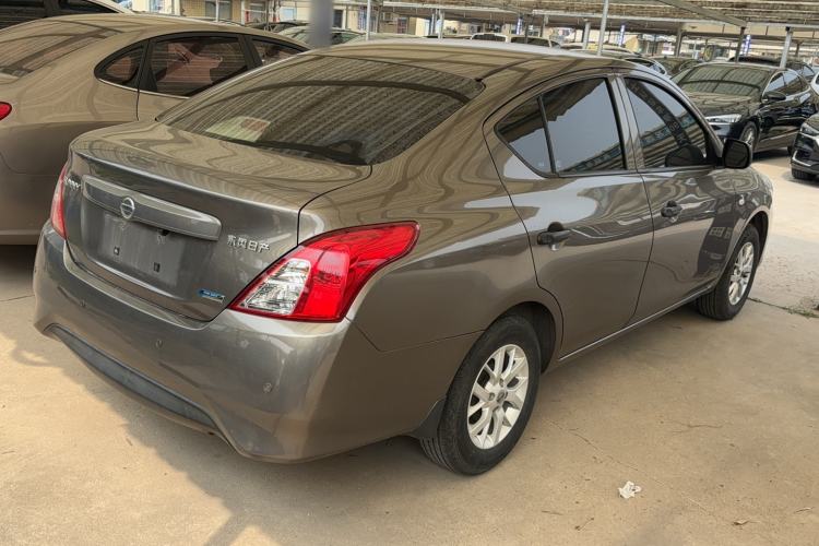 Used Nissan Sunny 2015 1.5XE Manual Comfort Edition Exterior 4