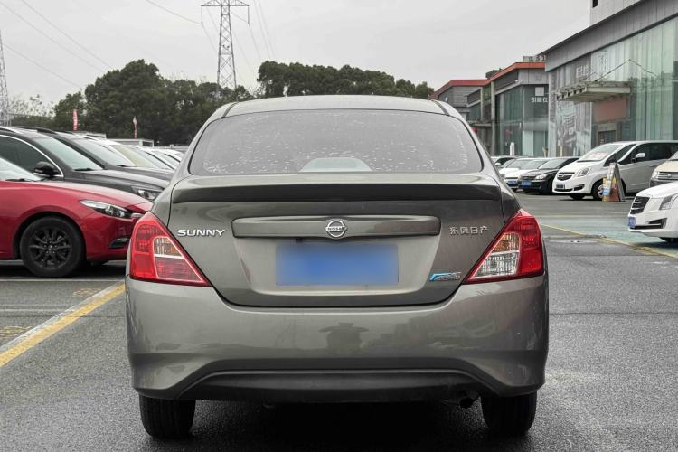Used Nissan Sunny 2015 1.5XE CVT Comfort Edition Exterior 6
