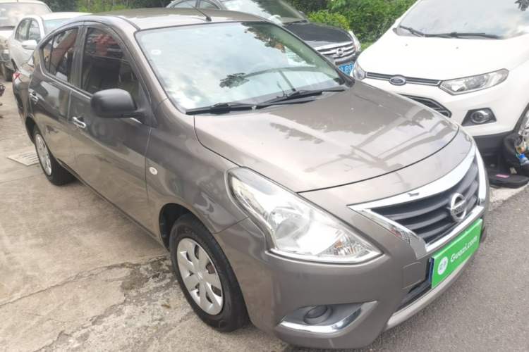 Used Nissan Sunny 2015 1.5XE CVT Master Edition Front Right 45 Deg