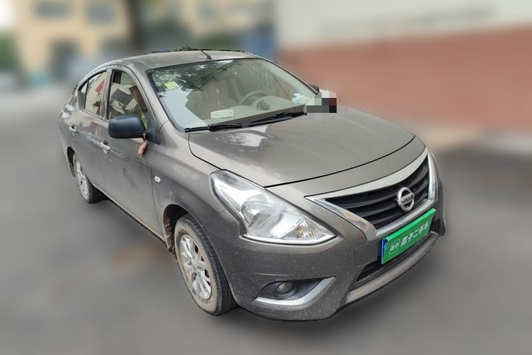 Used Nissan Sunny 2015 1.5XE Manual Master Edition Front Right 45 Deg
