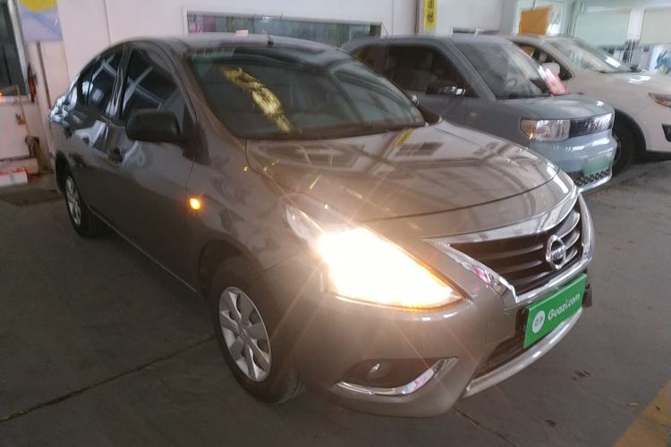 Used Nissan Sunny 2015 1.5XE Manual Comfort Edition Front Right 45 Deg