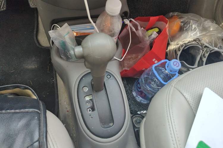 Used Nissan Sunny 2015 1.5XE CVT Comfort Edition Gear Lever