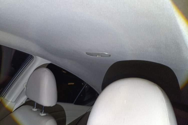 Used Nissan Sunny 2015 1.5XE Manual Comfort Edition Headliner