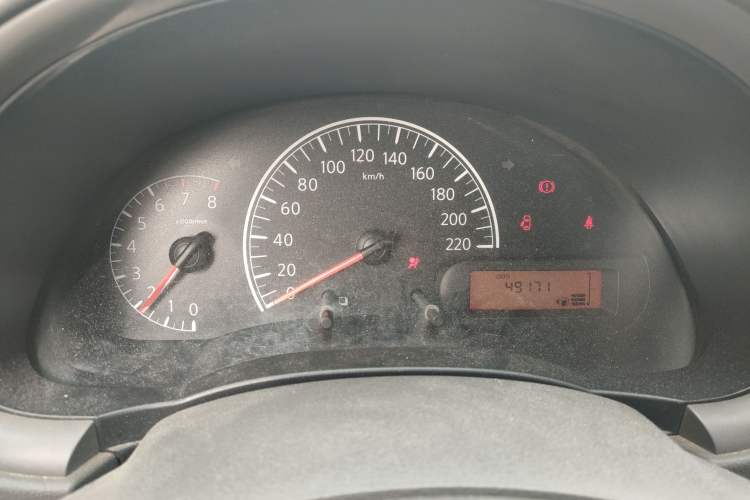 Used Nissan Sunny 2015 1.5XE Manual Master Edition Instrument Cluster