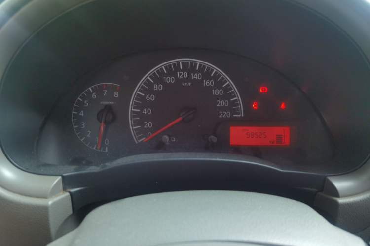 Used Nissan Sunny 2015 1.5XE Manual Comfort Edition Instrument Cluster