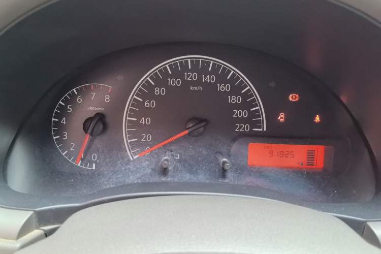 Used Nissan Sunny 2015 1.5XE Manual Comfort Edition Instrument Cluster