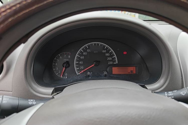 Used Nissan Sunny 2015 1.5XE Manual Master Edition Instrument Cluster