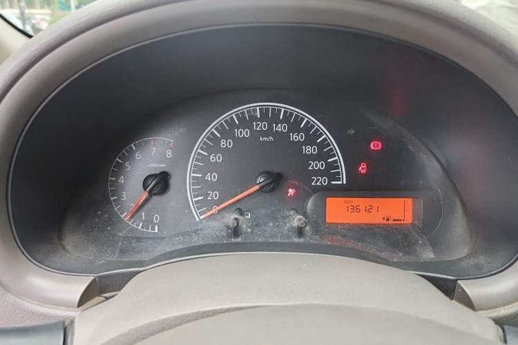 Used Nissan Sunny 2015 1.5XE Manual Comfort Edition Instrument Cluster