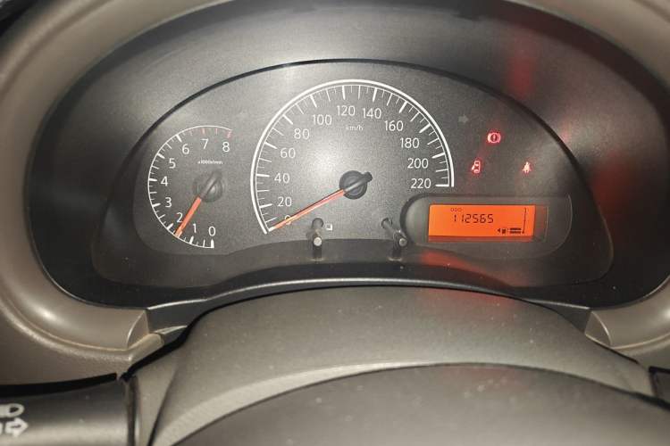 Used Nissan Sunny 2015 1.5XE Manual Comfort Edition Instrument Cluster