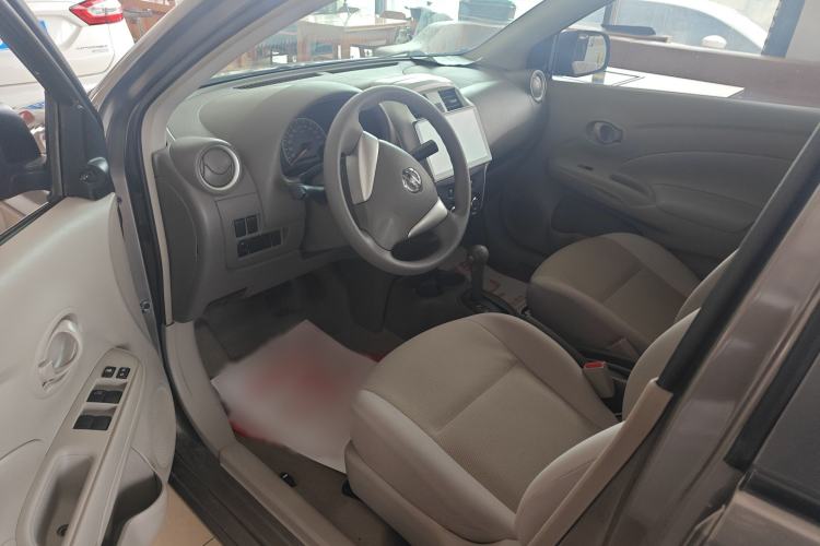 Used Nissan Sunny 2015 1.5XE CVT Comfort Edition Interior 1