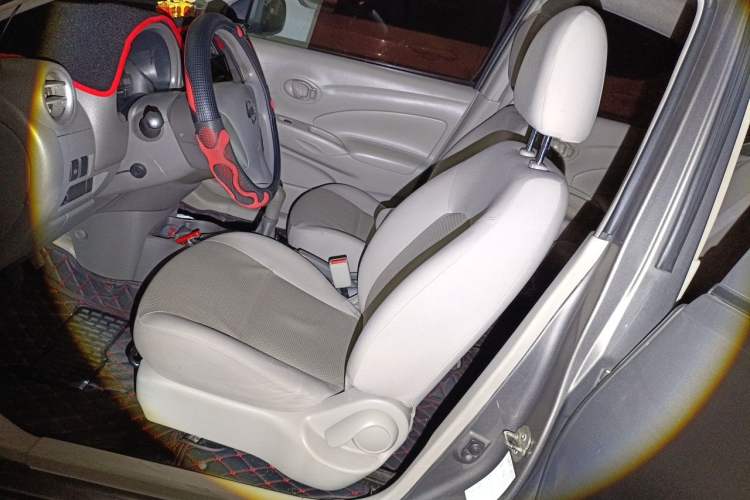 Used Nissan Sunny 2015 1.5XE Manual Comfort Edition Left Front Seat