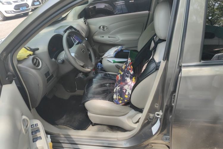 Used Nissan Sunny 2015 1.5XE CVT Comfort Edition Left Front Seat