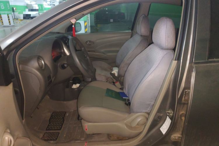 Used Nissan Sunny 2015 1.5XE Manual Master Edition Left Front Seat