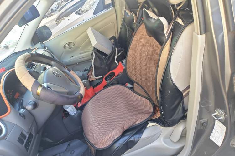 Used Nissan Sunny 2015 1.5XE Manual Elite Edition Left Front Seat