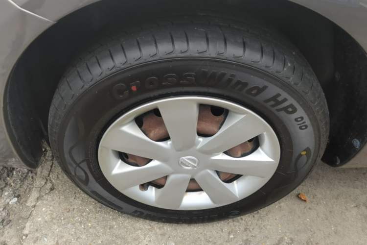 Used Nissan Sunny 2015 1.5XE CVT Master Edition Left Front Wheel Hub