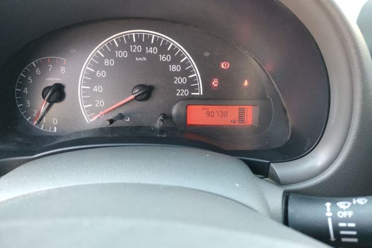 Used Nissan Sunny 2015 1.5XE Manual Comfort Edition Odometer Close Up
