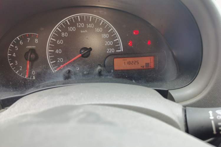 Used Nissan Sunny 2015 1.5XE Manual Comfort Edition Odometer Close Up