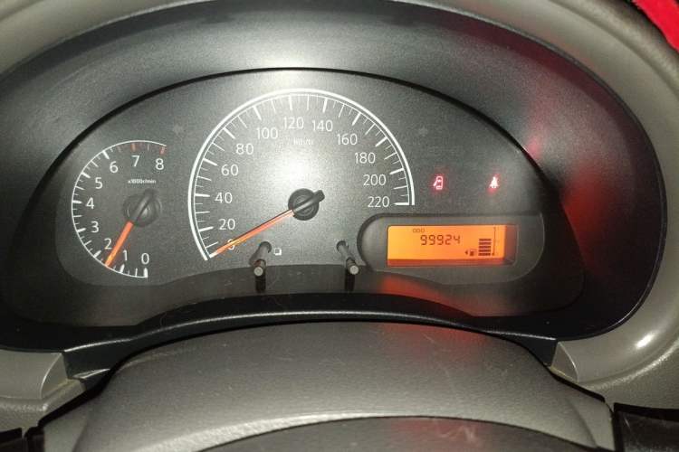 Used Nissan Sunny 2015 1.5XE Manual Comfort Edition Odometer Close Up