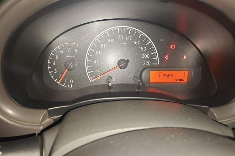 Used Nissan Sunny 2015 1.5XE Manual Comfort Edition Odometer Close Up