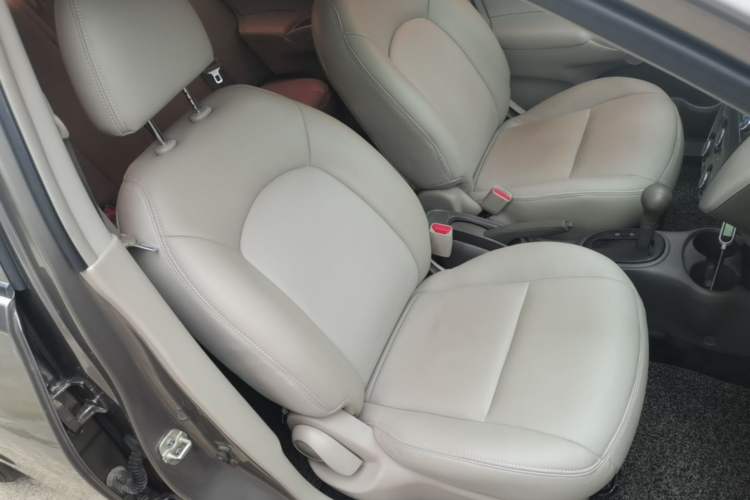 Used Nissan Sunny 2015 1.5XE CVT Master Edition Right Front Seat