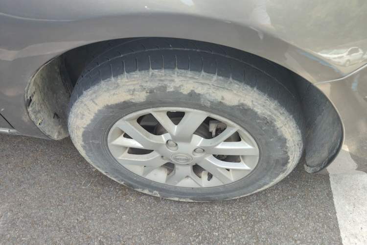 Used Nissan Sunny 2015 1.5XE CVT Comfort Edition Right Front Wheel Hub