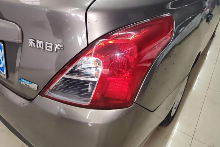 Used Nissan Sunny 2015 1.5XE CVT Comfort Edition Right Rear Taillight
