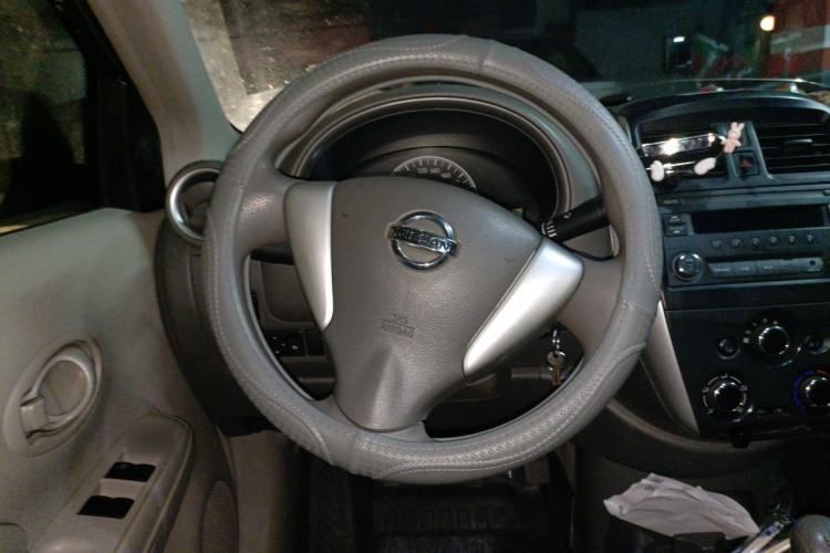 Used Nissan Sunny 2015 1.5XE Manual Comfort Edition Steering Wheel