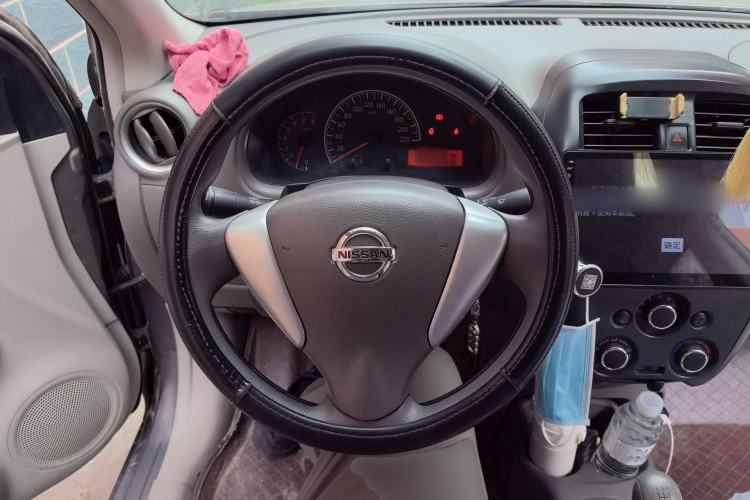 Used Nissan Sunny 2015 1.5XE Manual Comfort Edition Steering Wheel