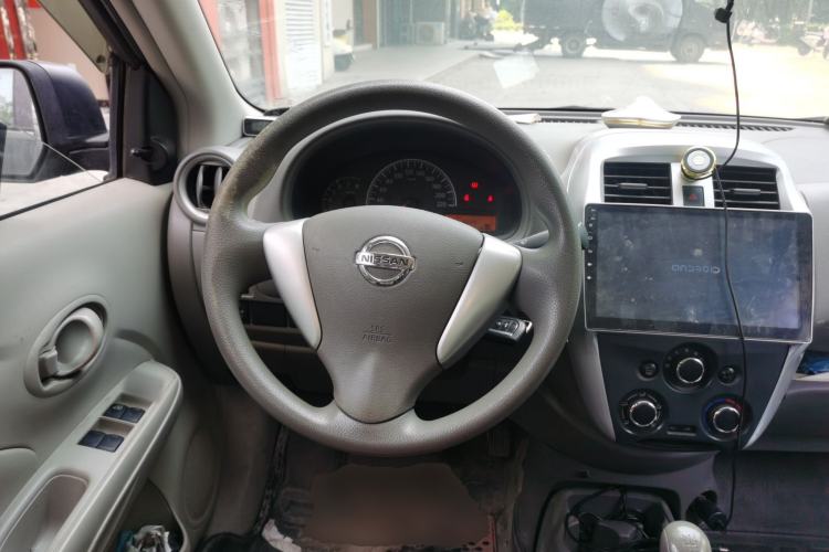Used Nissan Sunny 2015 1.5XE Manual Comfort Edition Steering Wheel