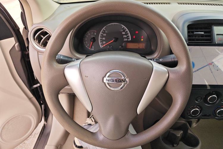 Used Nissan Sunny 2015 1.5XE Manual Comfort Edition Steering Wheel
