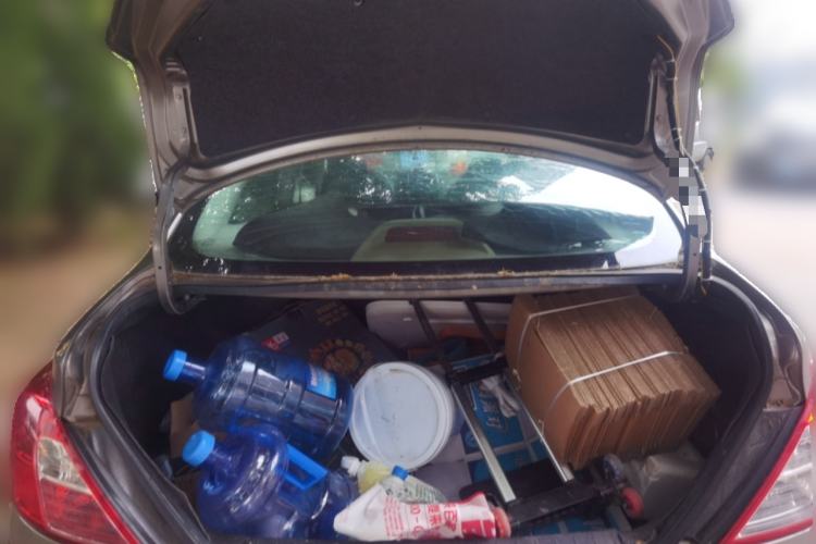 Used Nissan Sunny 2015 1.5XE Manual Comfort Edition Trunk
