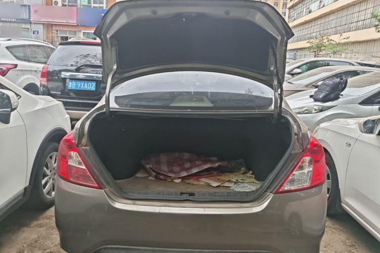 Used Nissan Sunny 2015 1.5XE CVT Comfort Edition Trunk