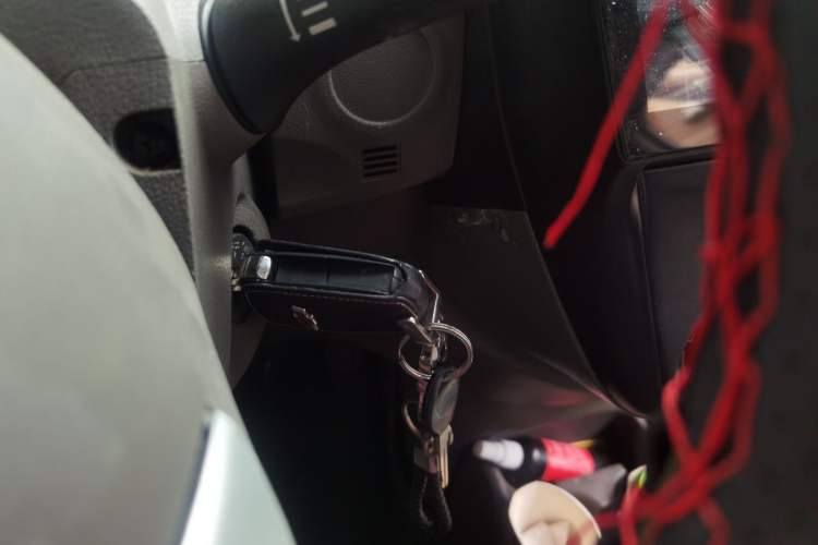 Used Nissan Sunny 2015 1.5XE Manual Comfort Edition Vehicle Key