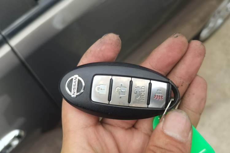 Used Nissan Sunny 2015 1.5XE CVT Master Edition Vehicle Key
