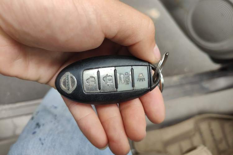 Used Nissan Sunny 2015 1.5XE Manual Master Edition Vehicle Key
