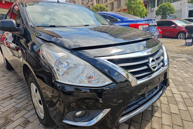 Used Nissan Sunny 2016 1.5XE Manual Leading Edition Front Right 45 Deg