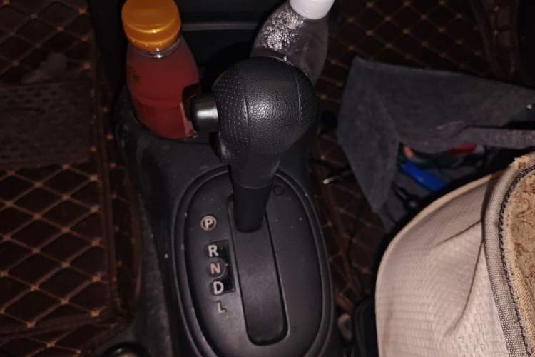 Used Nissan Sunny 2016 1.5XE CVT Leading Edition Gear Lever