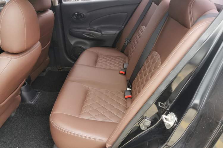 Used Nissan Sunny 2016 1.5XE CVT Leading Edition Interior 4