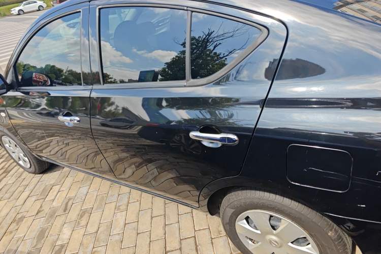 Used Nissan Sunny 2016 1.5XE Manual Leading Edition Left Side