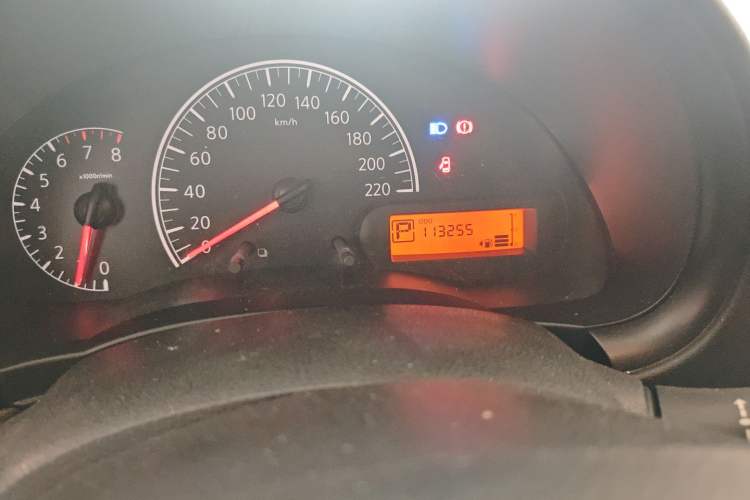 Used Nissan Sunny 2016 1.5XE CVT Leading Edition Odometer Close Up