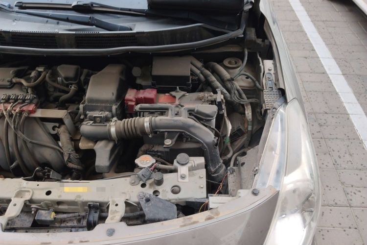 Used Nissan Sunny 2016 1.5XE Manual Leading Edition Engine Bay Left