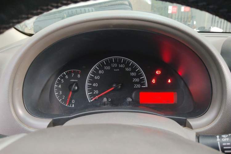 Used Nissan Sunny 2016 1.5XE Manual Leading Edition Instrument Cluster