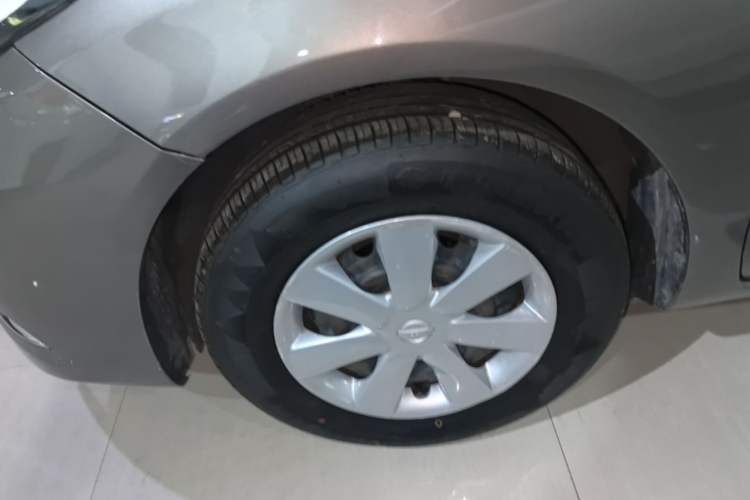 Used Nissan Sunny 2016 1.5XE CVT Leading Edition Left Front Wheel Hub
