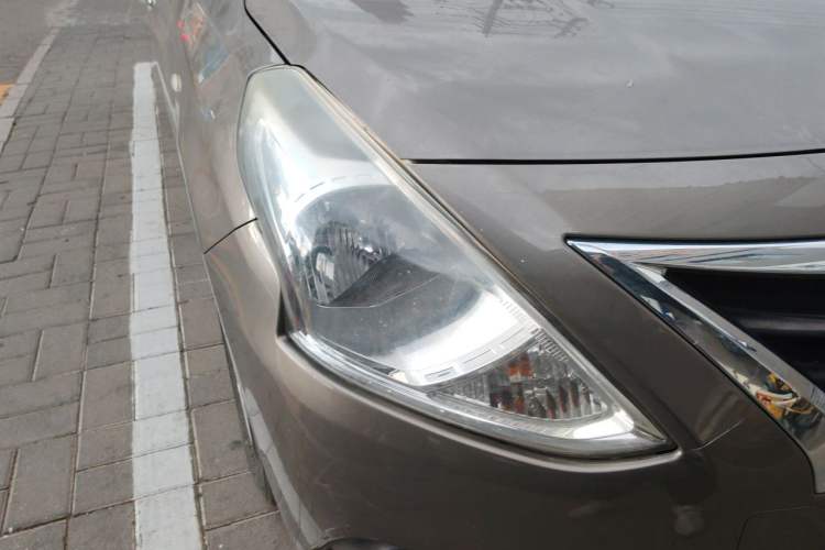 Used Nissan Sunny 2016 1.5XE Manual Leading Edition Right Front Headlight