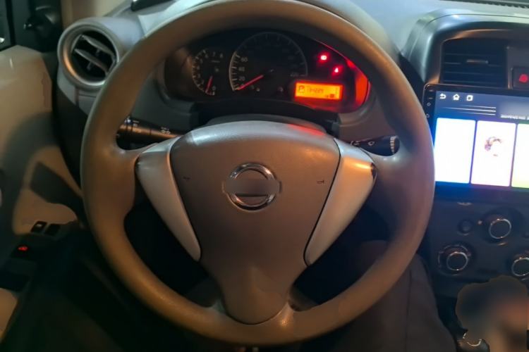 Used Nissan Sunny 2016 1.5XE CVT Leading Edition Steering Wheel
